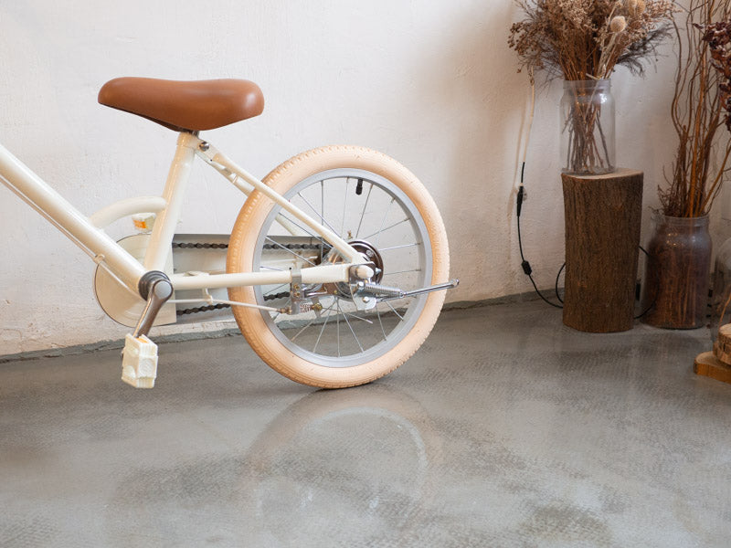 little tokyobike kickstand